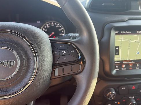 Used 2022 Jeep Renegade Altitude AWD/4WD image 20