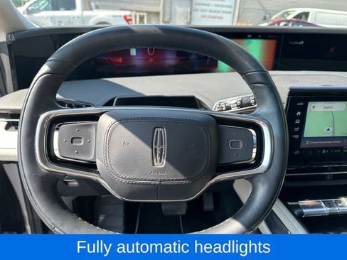 Used 2024 Lincoln Nautilus Reserve AWD/4WD image 20