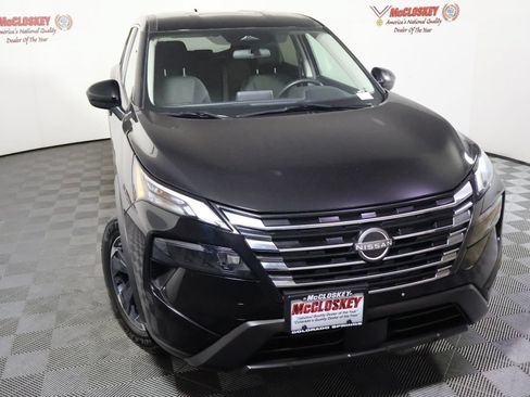 Used 2024 Nissan Rogue SV AWD/4WD image 17