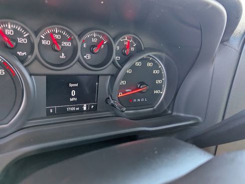 Used 2024 Chevrolet Silverado 1500 Custom image 8