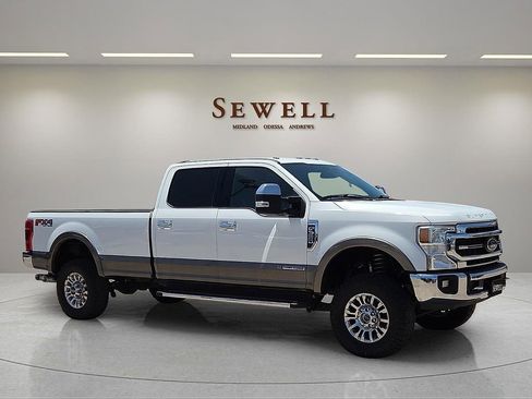 Used 2022 Ford F350 Lariat w/ Chrome Package AWD/4WD image 6