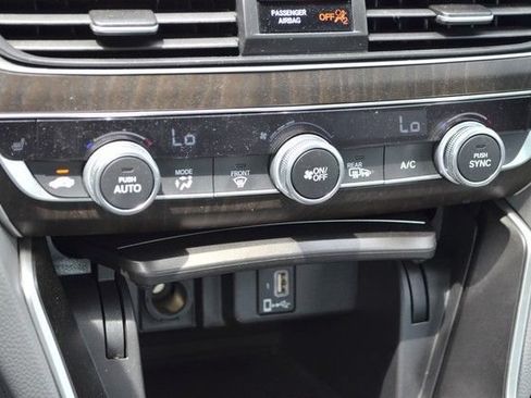 Used 2019 Honda Accord EX-L image 32