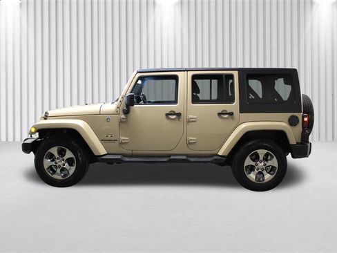 Certified 2016 Jeep Wrangler Unlimited Sahara w/ Max Tow Package image 7