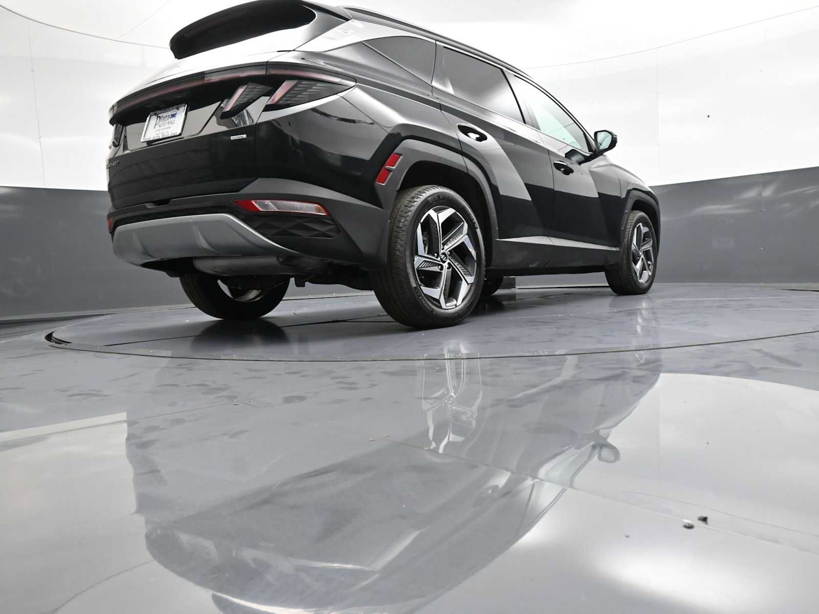 Certified 2024 Hyundai Tucson Limited AWD/4WD image 33