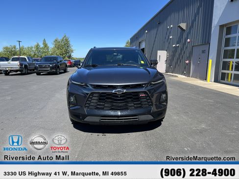 Used 2021 Chevrolet Blazer RS w/ Enhanced Convenience Package AWD/4WD image 2