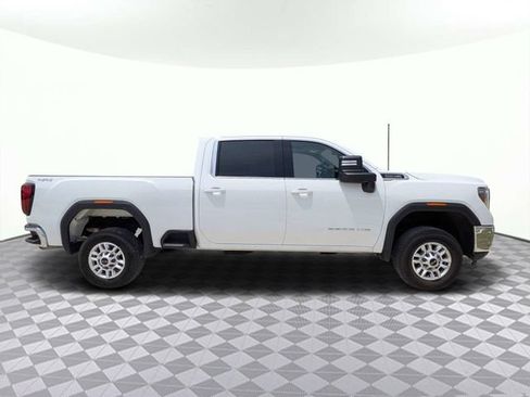 Used 2023 GMC Sierra 2500 SLE AWD/4WD image 3
