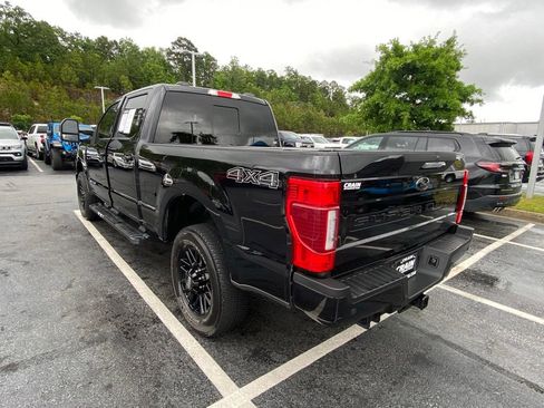 Certified 2022 Ford F250 Lariat w/ Black Appearance Package AWD/4WD image 5