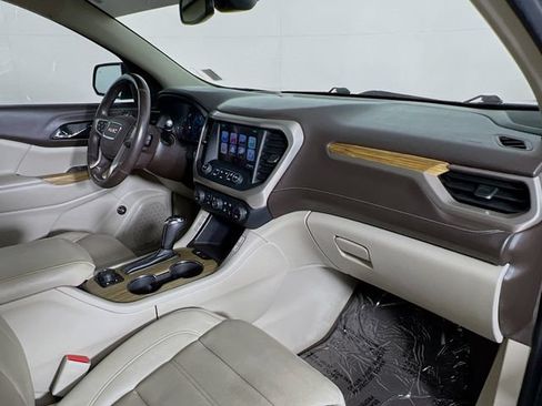 Used 2017 GMC Acadia Denali w/ Technology Package AWD/4WD image 41