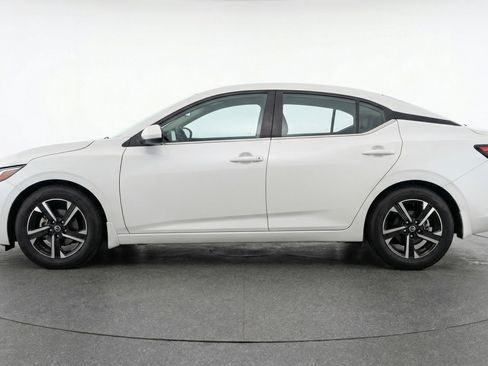 Used 2025 Nissan Sentra SV FWD image 5