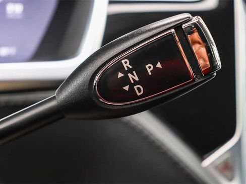 Used 2013 Tesla Model S image 18