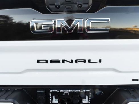Used 2025 GMC Sierra 2500 Denali Ultimate image 44