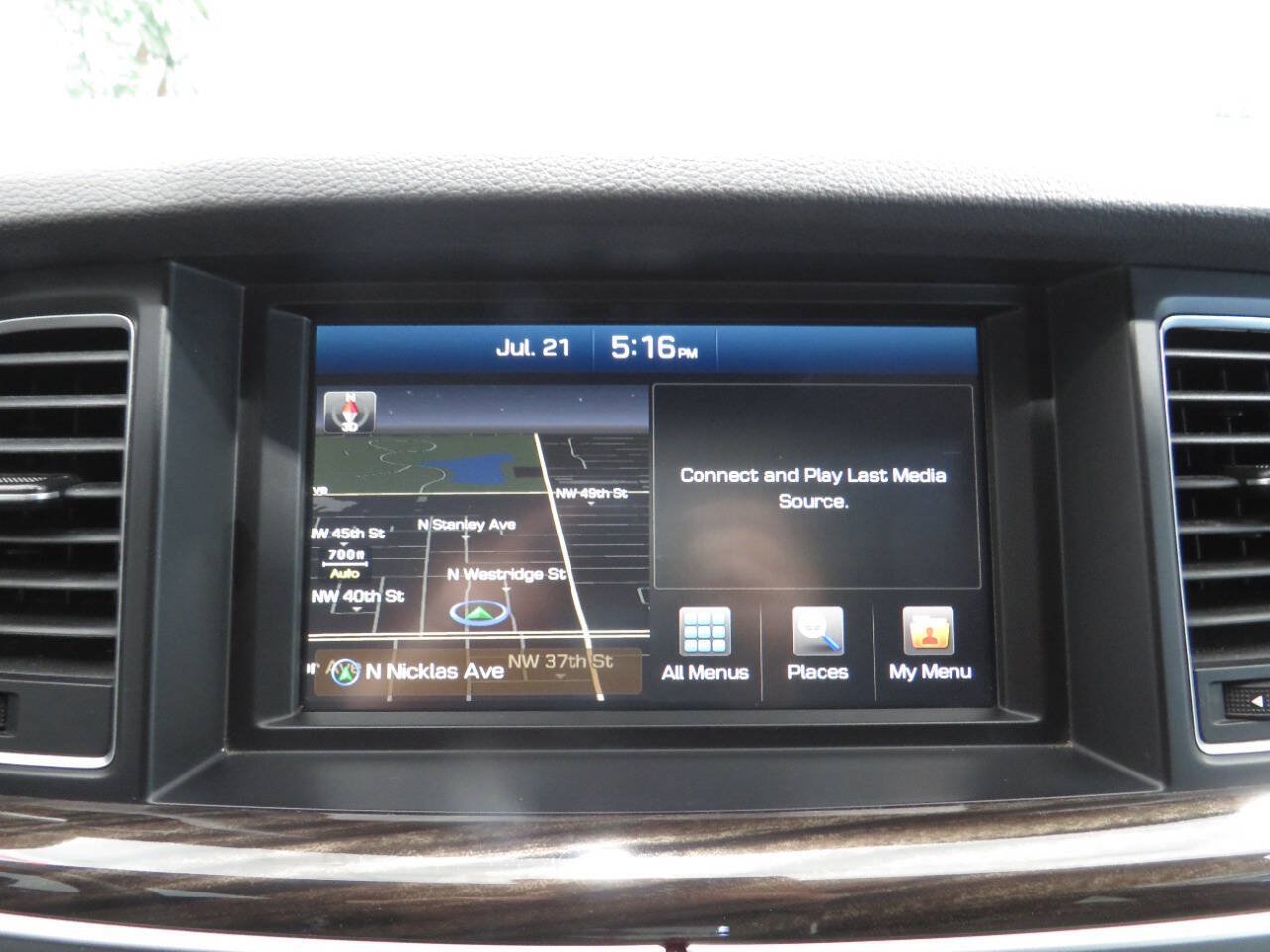 Used 2017 Genesis G80 3.8 RWD image 21