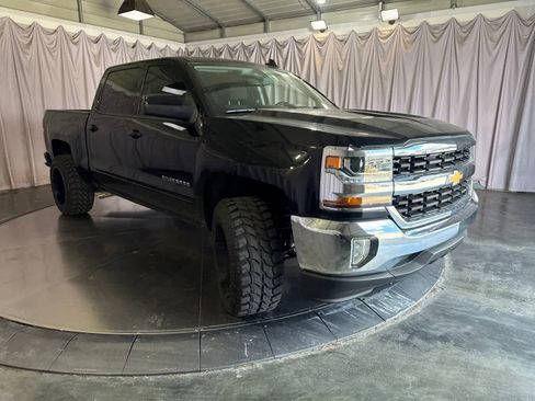 Used 2017 Chevrolet Silverado 1500 LT w/ All Star Edition RWD image 3