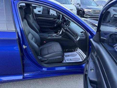 Used 2019 Honda Accord Sport image 13
