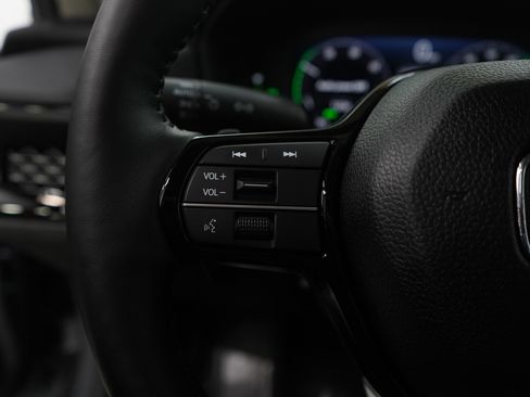 Used 2025 Honda Accord Touring image 18