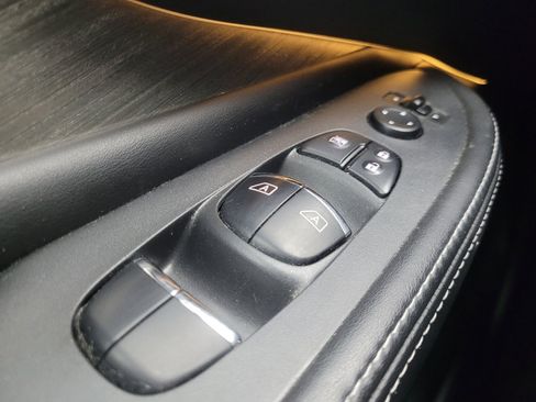 Used 2017 Nissan Murano Platinum w/ Platinum Technology Package image 27