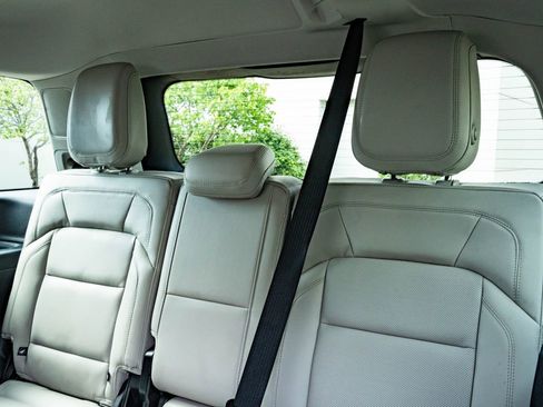 Used 2025 Lincoln Navigator Reserve AWD/4WD image 45