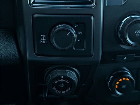 Used 2018 Ford F150 XLT w/ Equipment Group 302A Luxury image 24