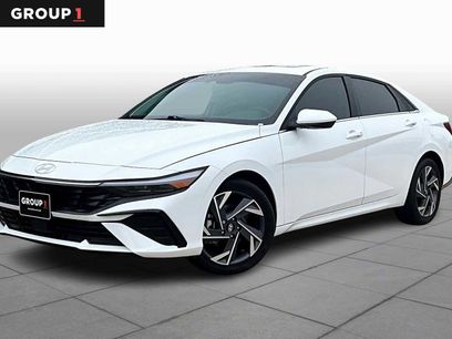 Used 2025 Hyundai Elantra SEL