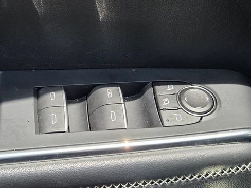 Used 2025 GMC Acadia Denali FWD image 7