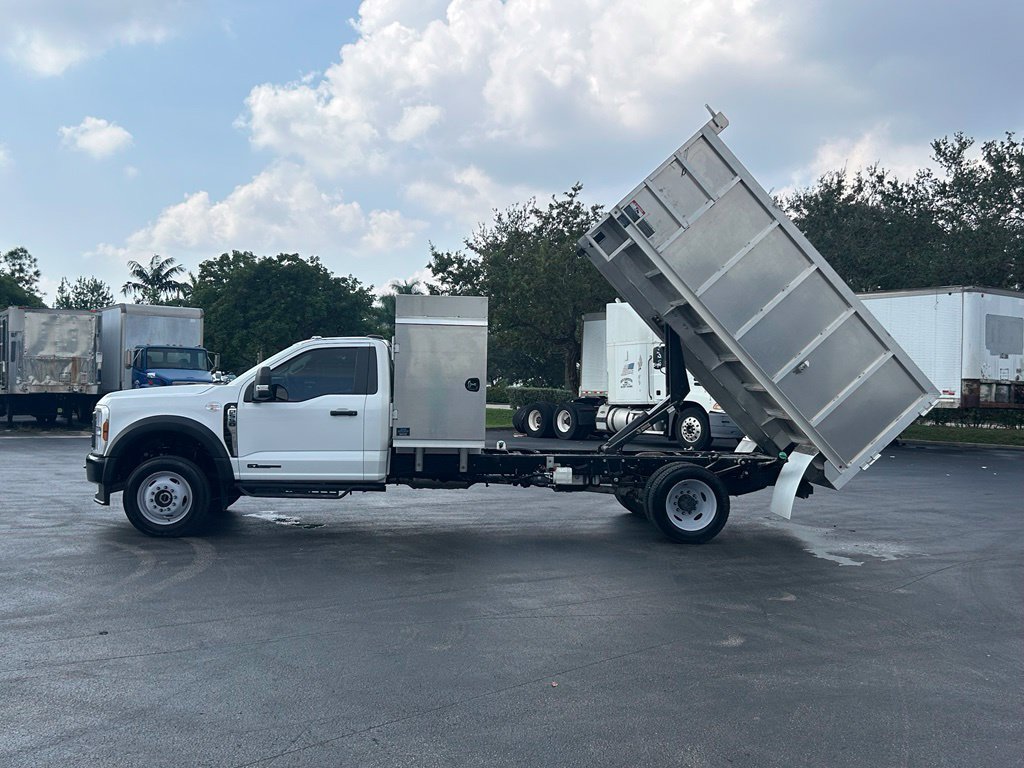Used 2024 Ford F550 4x4 Regular Cab Super Duty image 3
