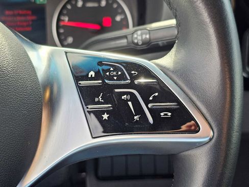 Used 2025 Mercedes-Benz Sprinter 2500 image 28