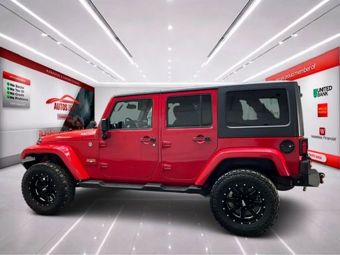 Used 2015 Jeep Wrangler Unlimited Sahara AWD/4WD image 5