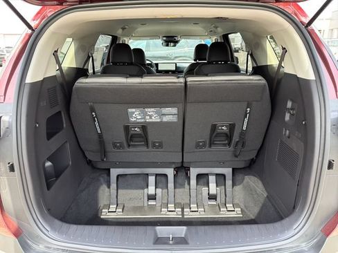 New 2026 Kia Carnival FWD image 24