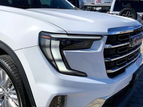 Used 2024 GMC Acadia Elevation w/ LPO, Floor Liner Package image 32