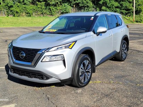 Used 2021 Nissan Rogue SV FWD image 5