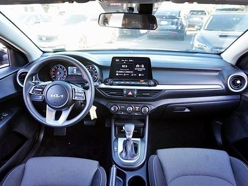 Used 2023 Kia Forte LXS FWD image 17