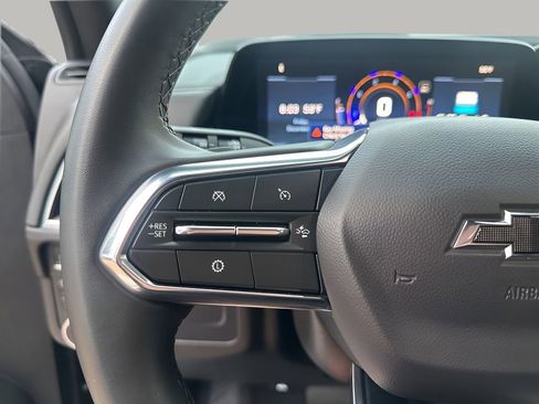 Used 2025 Chevrolet Tahoe Z71 image 30