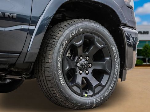 New 2026 RAM 1500 4x4 Crew Cab image 9