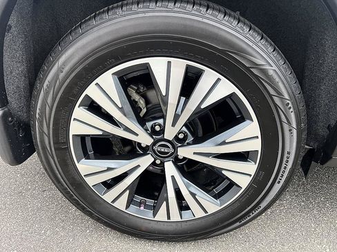 Certified 2023 Nissan Rogue SV w/ SV Premium B Package AWD/4WD image 11
