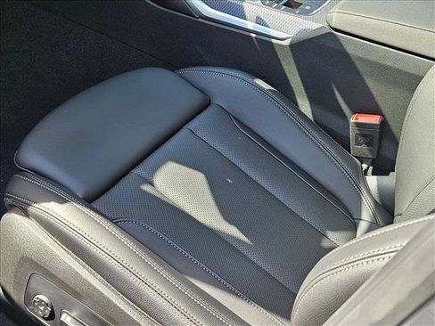 Certified 2026 BMW 330i Sedan w/ Convenience Package RWD image 4