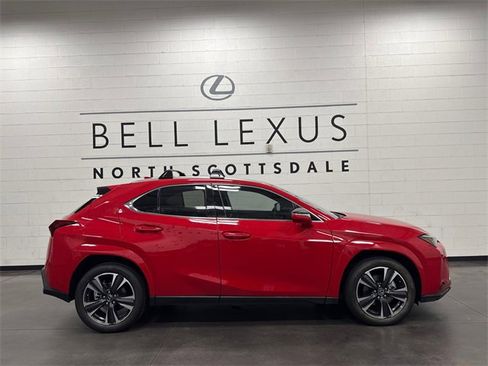 Used 2025 Lexus UX 300h FWD image 2