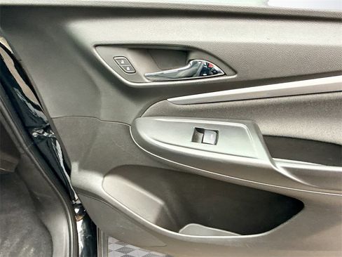 Used 2023 Chevrolet Bolt EUV LT image 34