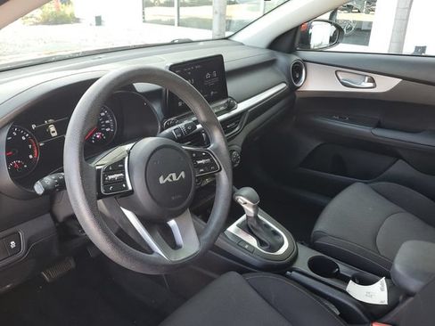 Certified 2023 Kia Forte LXS w/ LXS Technology Package FWD image 19