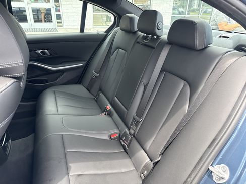 Used 2025 BMW 330i Sedan RWD image 12