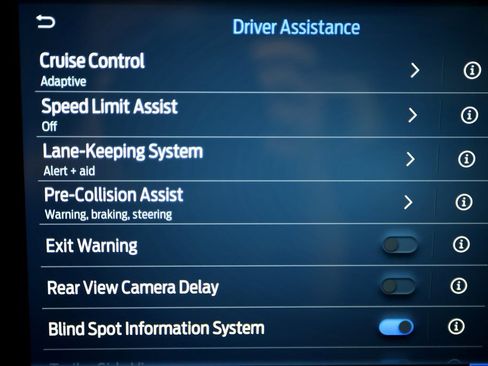 Used 2026 Ford F250 Lariat w/ Tremor Off-Road Package image 32