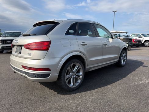 Used 2017 Audi Q3 2.0T Prestige w/ Prestige Package image 3