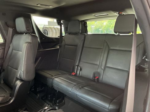 Used 2022 Chevrolet Tahoe LT w/ Luxury Package image 16