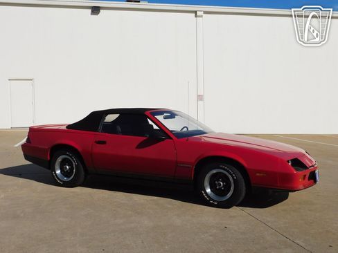 Used 1987 Chevrolet Camaro LT image 15