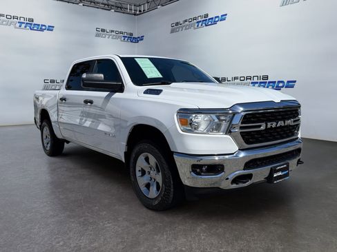 Used 2024 RAM 1500 Big Horn AWD/4WD image 3