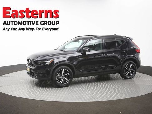Used 2024 Volvo XC40 B5 Core AWD/4WD image 58