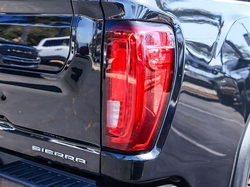 Used 2021 GMC Sierra 2500 Denali w/ Denali Black Diamond Edition image 11