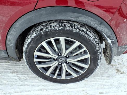 Used 2023 Nissan Kicks SV image 21