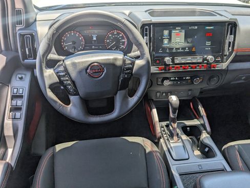 Used 2026 Nissan Frontier Pro-X w/ Pro-X Convenience Package RWD image 12