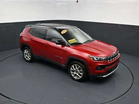 Used 2025 Jeep Compass Limited AWD/4WD image 43