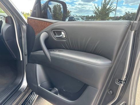 Used 2017 Nissan Armada Platinum AWD/4WD image 12